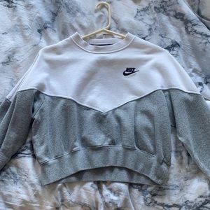 nike cropped sweater